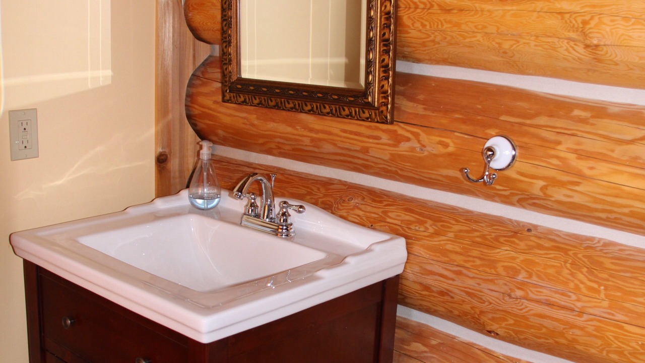 Photo of Bathroom in Lumby