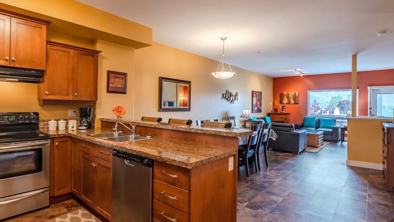 Photo of Kitchen in Okanagan-Similkameen