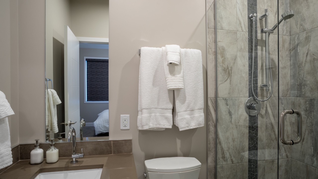 Photo of Bathroom in Golden