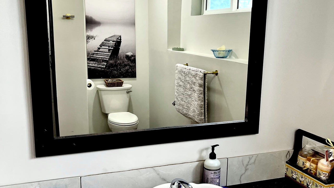 Photo of Bathroom in Okanagan-Similkameen