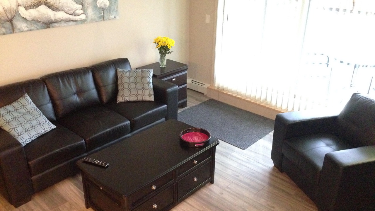 Photo of Livingroom in Northwest Edmonton
