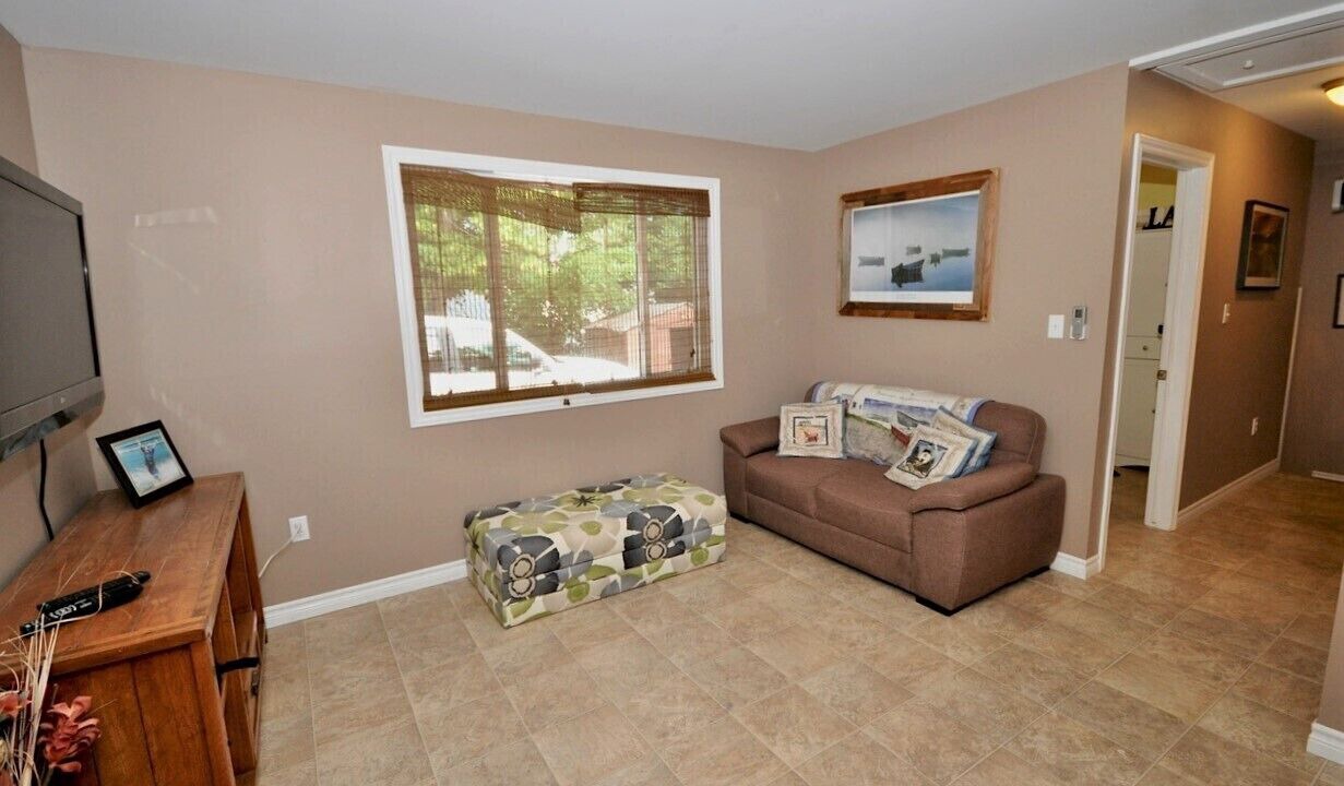 Photo of Livingroom in East Ferris