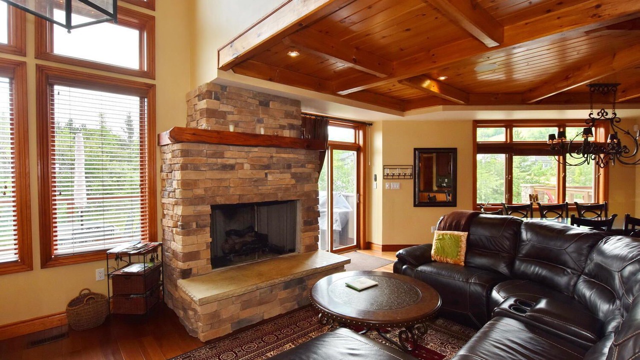 Photo of Livingroom in Craigleith