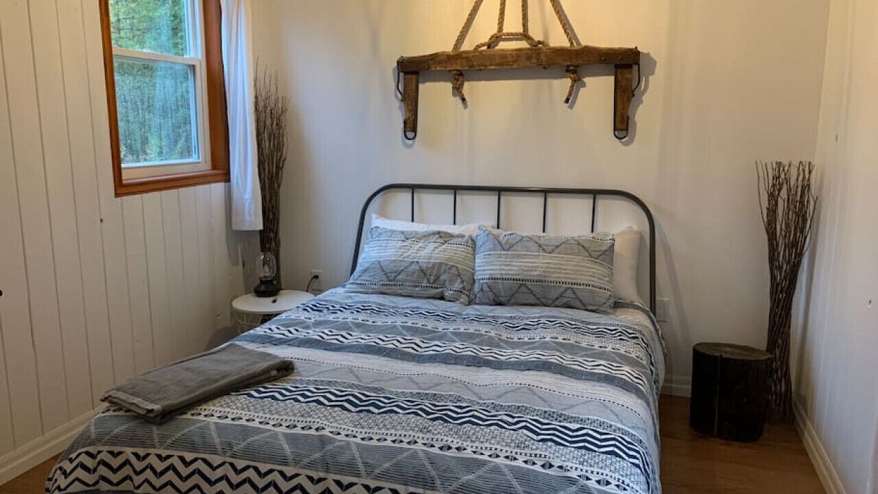 Photo of Bedroom in Waubaushene