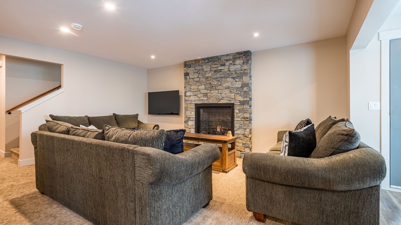Photo of Livingroom in Silver Star Mountain