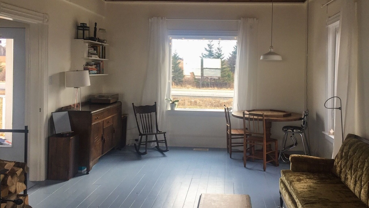 Photo of Livingroom in Amherst