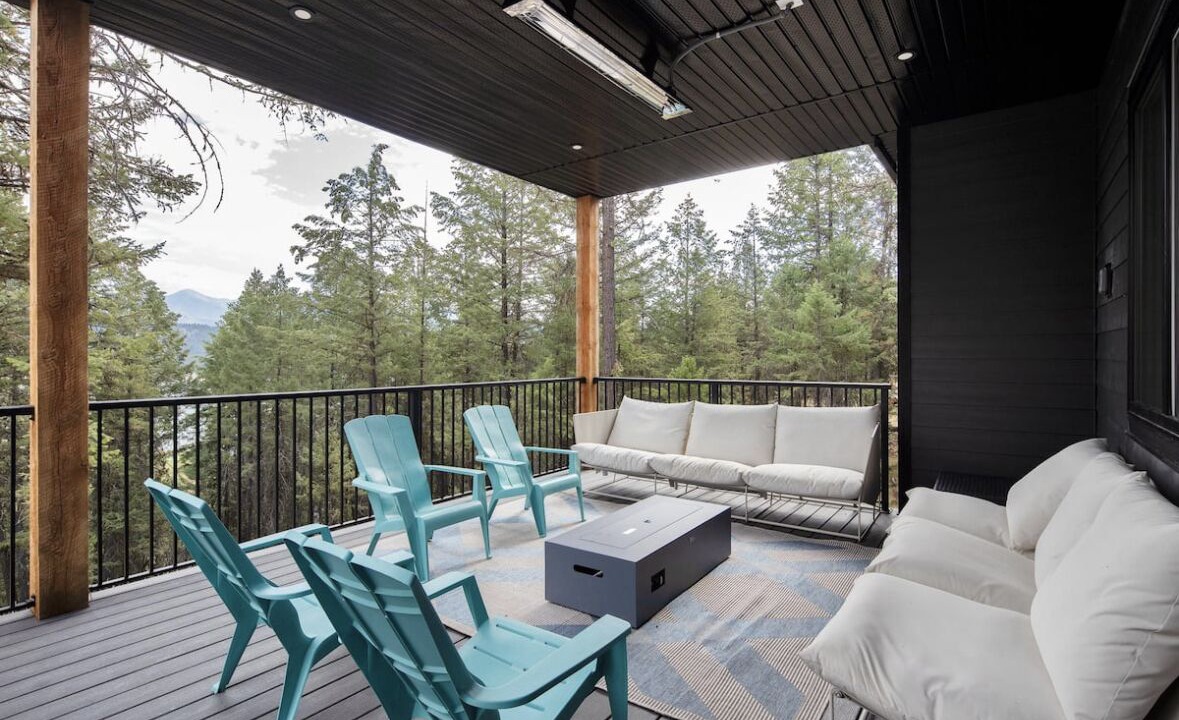 Photo of Patio Balcony in East Kootenay