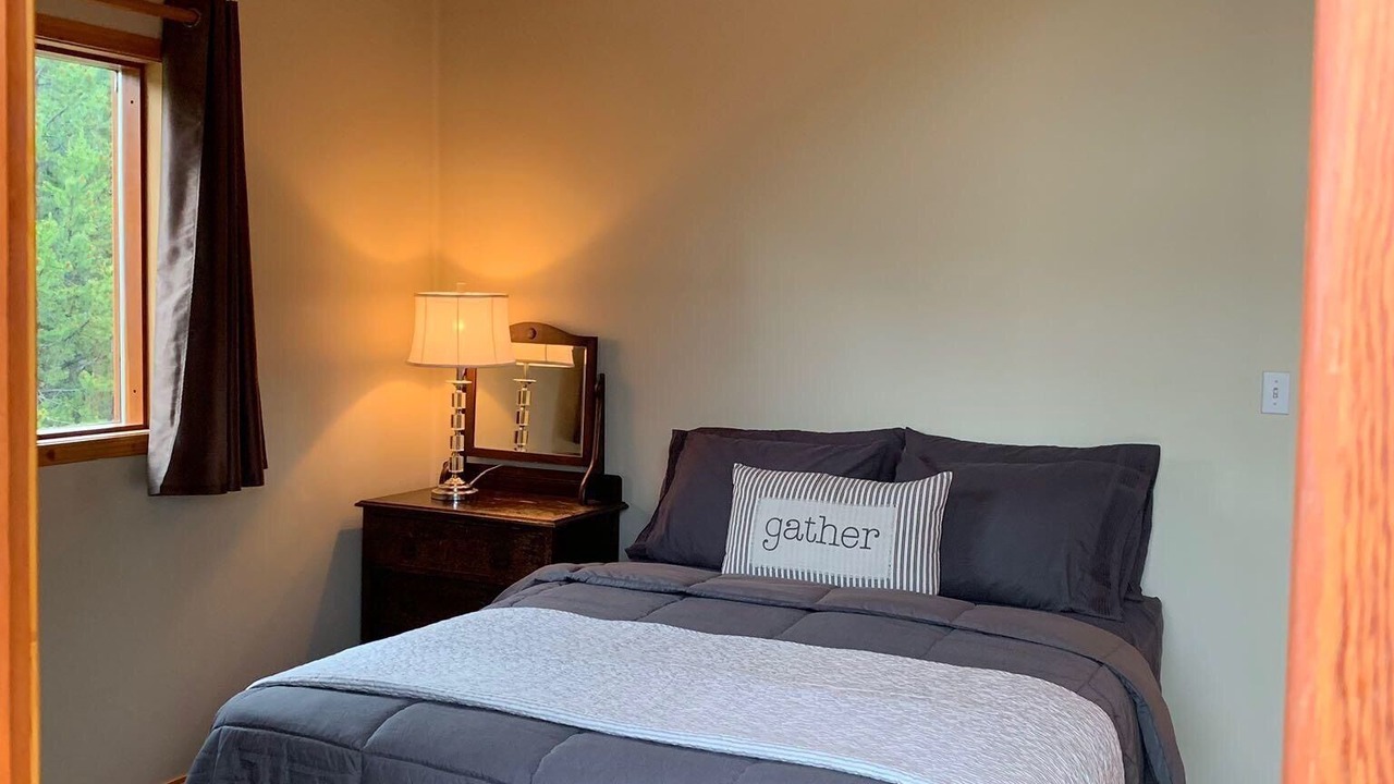 Photo of Bedroom in Logan Lake
