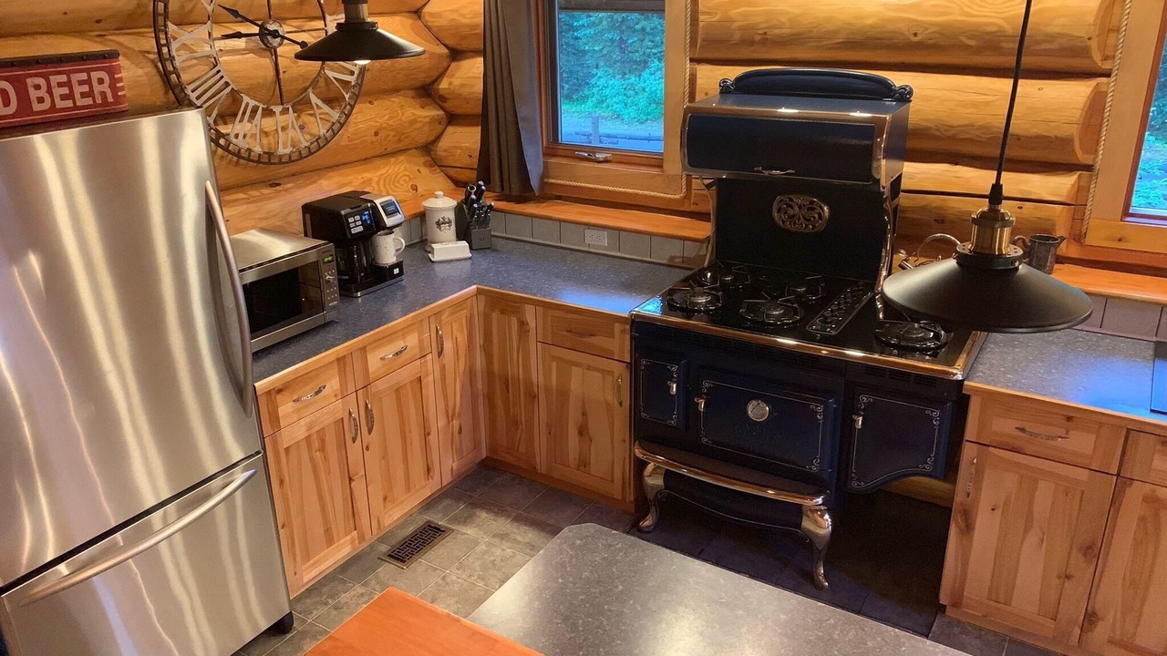 Photo of Kitchen in Logan Lake
