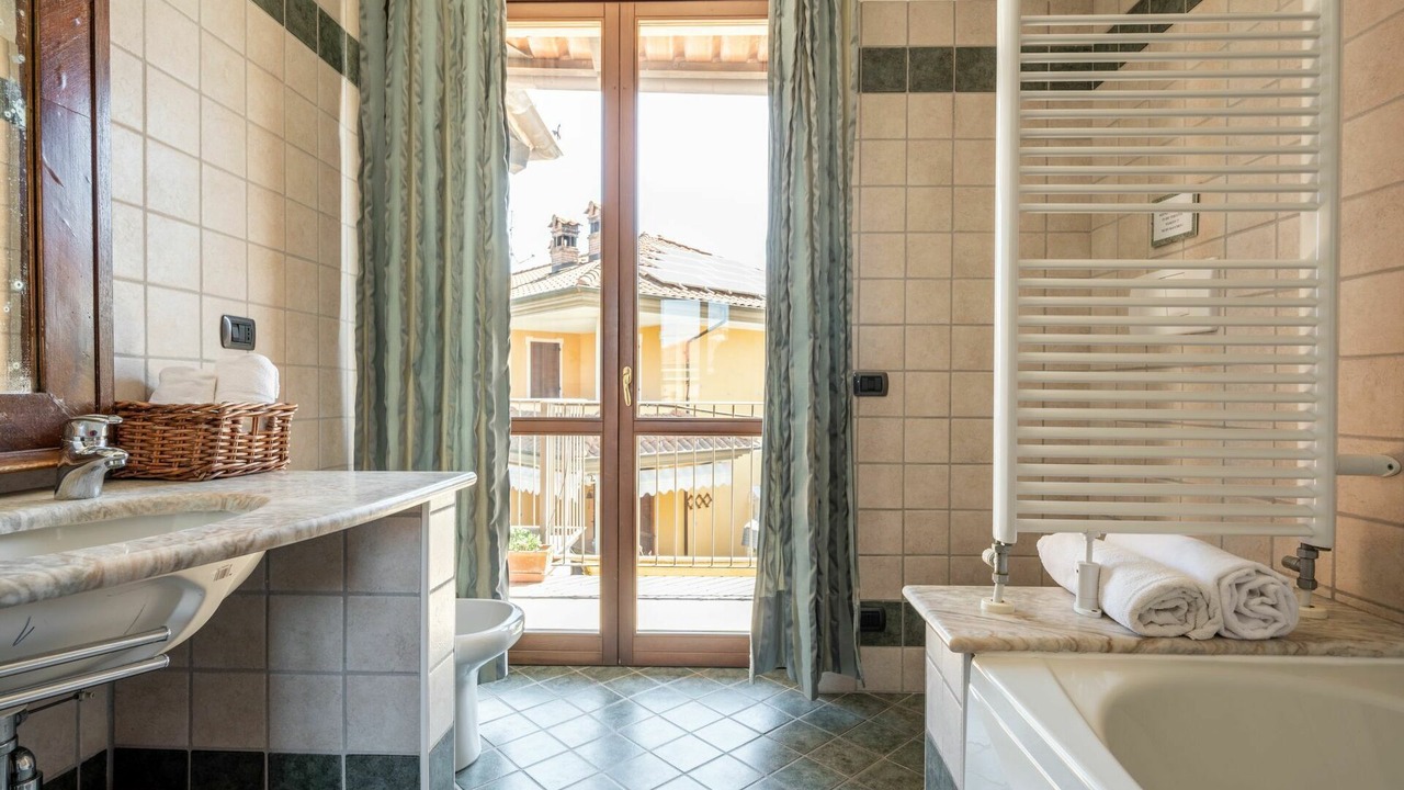 Photo of Bathroom in Narzole