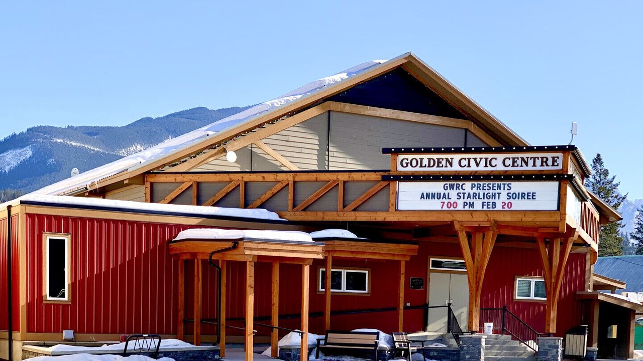 Photo of Outdoor in Golden