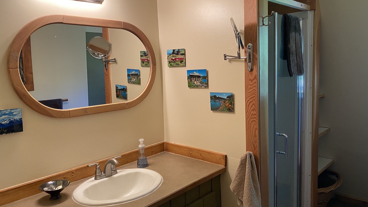 Photo of Bathroom in Kaslo