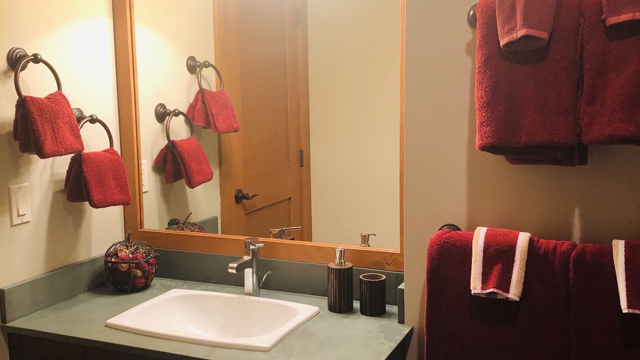 Photo of Bathroom in Silver Star Mountain