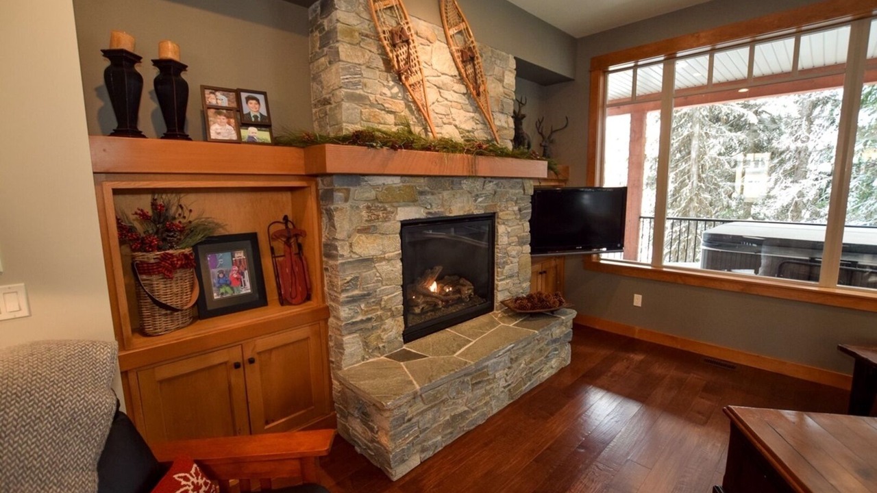 Photo of Livingroom in Silver Star Mountain