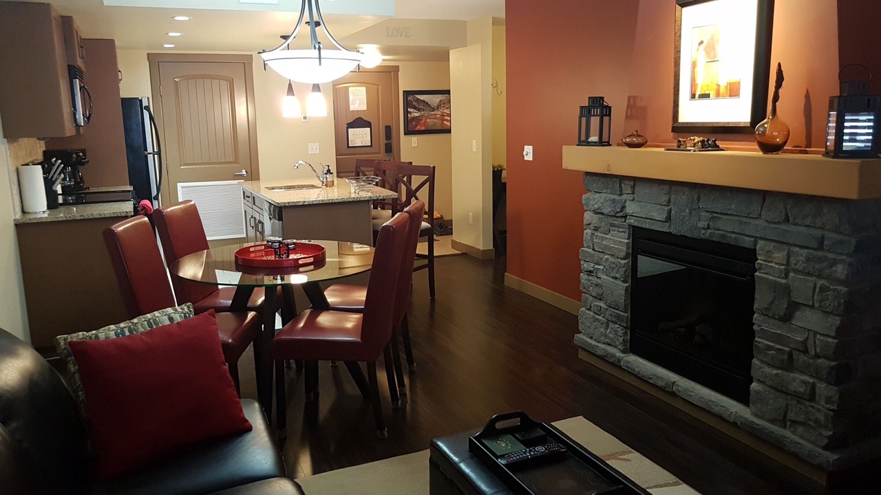 Photo of Livingroom in Copperstone Resort