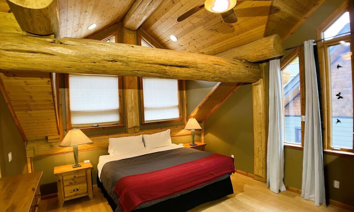 Photo of Bedroom in East Kootenay