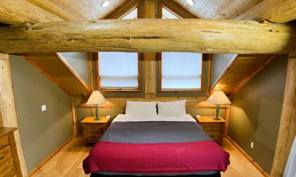Photo of Bedroom in East Kootenay