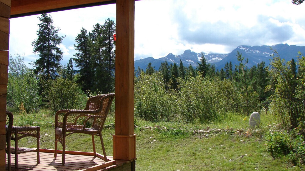 Photo of Outdoor in Tete Jaune Cache