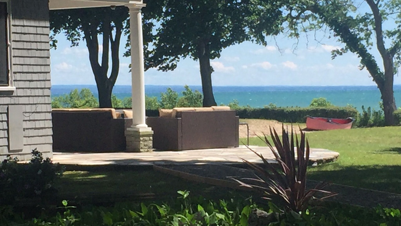 Photo of Patio Balcony in Waverly Beach