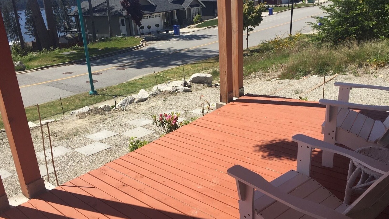 Photo of Patio Balcony in West Sechelt