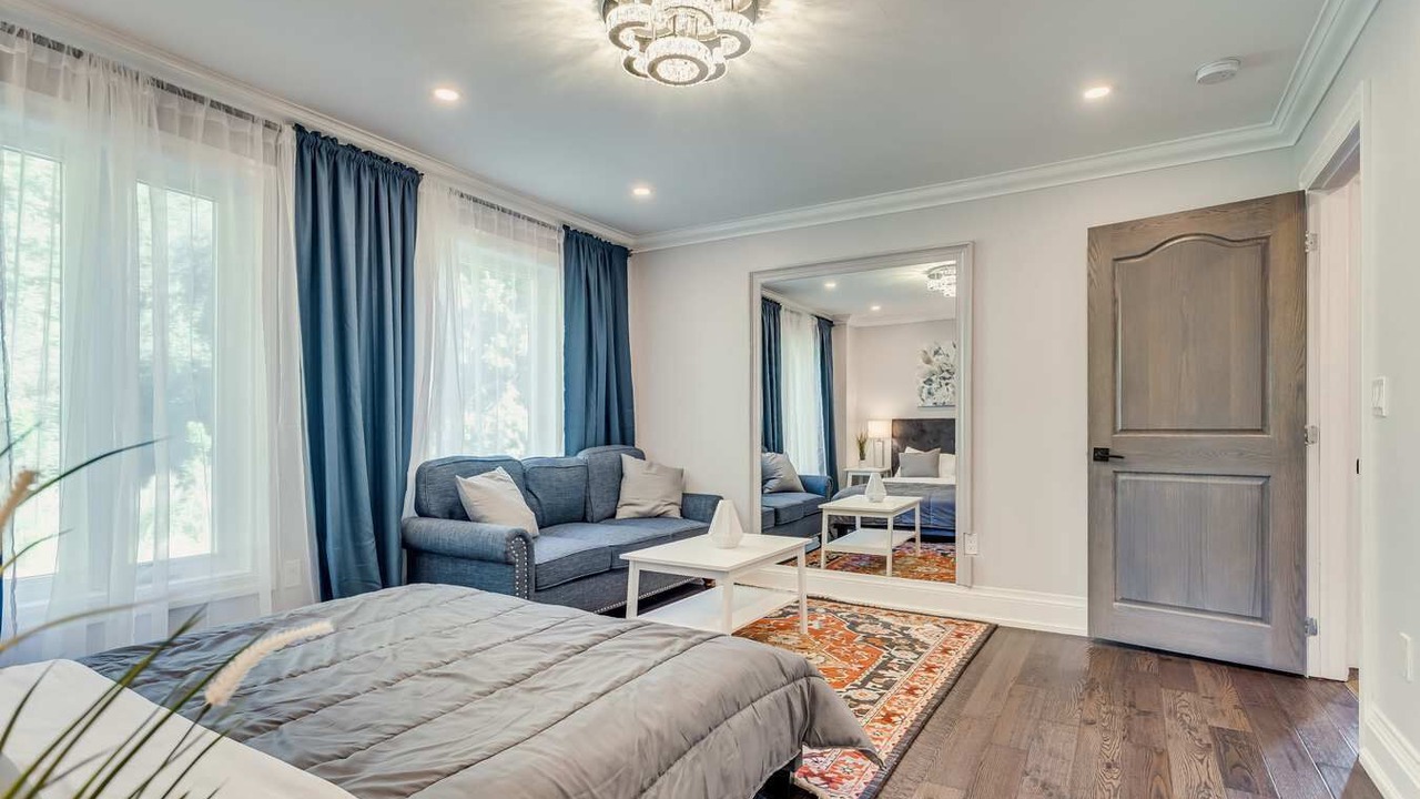 Photo of Bedroom in King