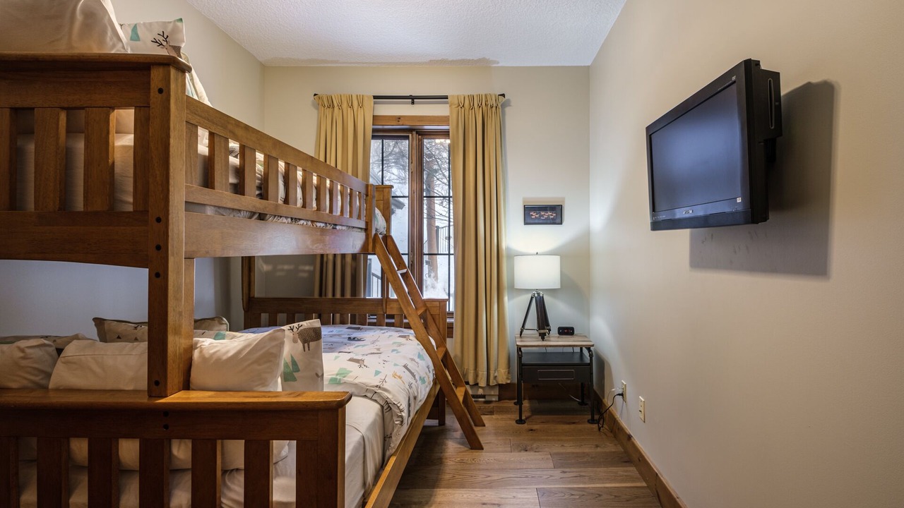 Photo of Bedroom in Mont-Tremblant
