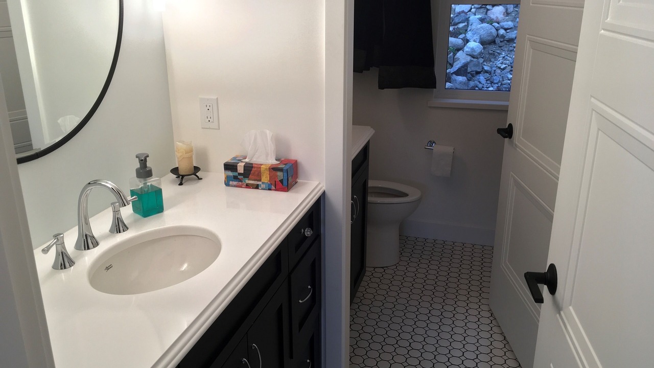 Photo of Bathroom in Garden Bay