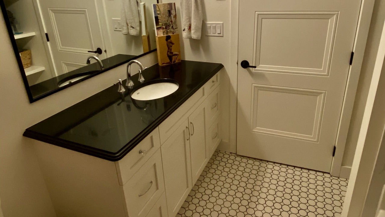 Photo of Bathroom in Garden Bay