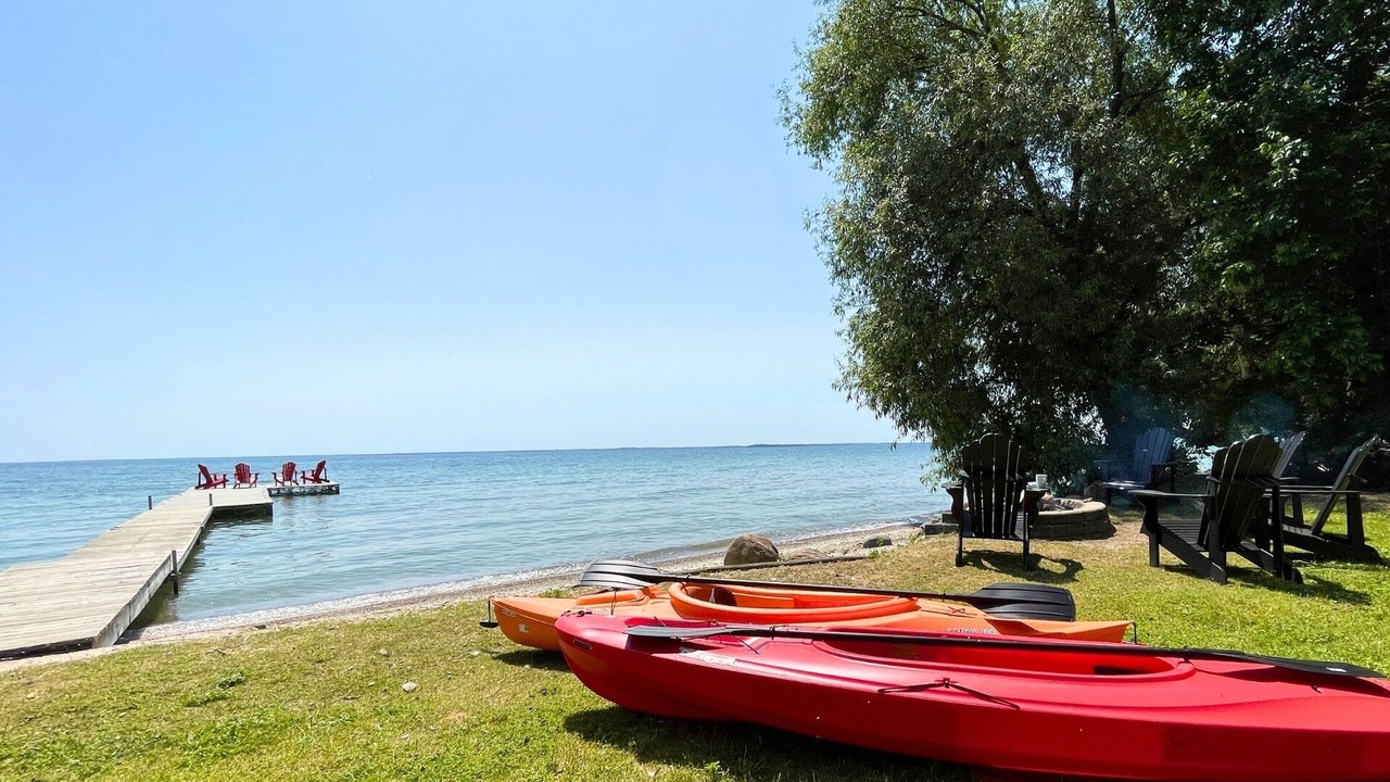 Photo of Others in Big Bay Point