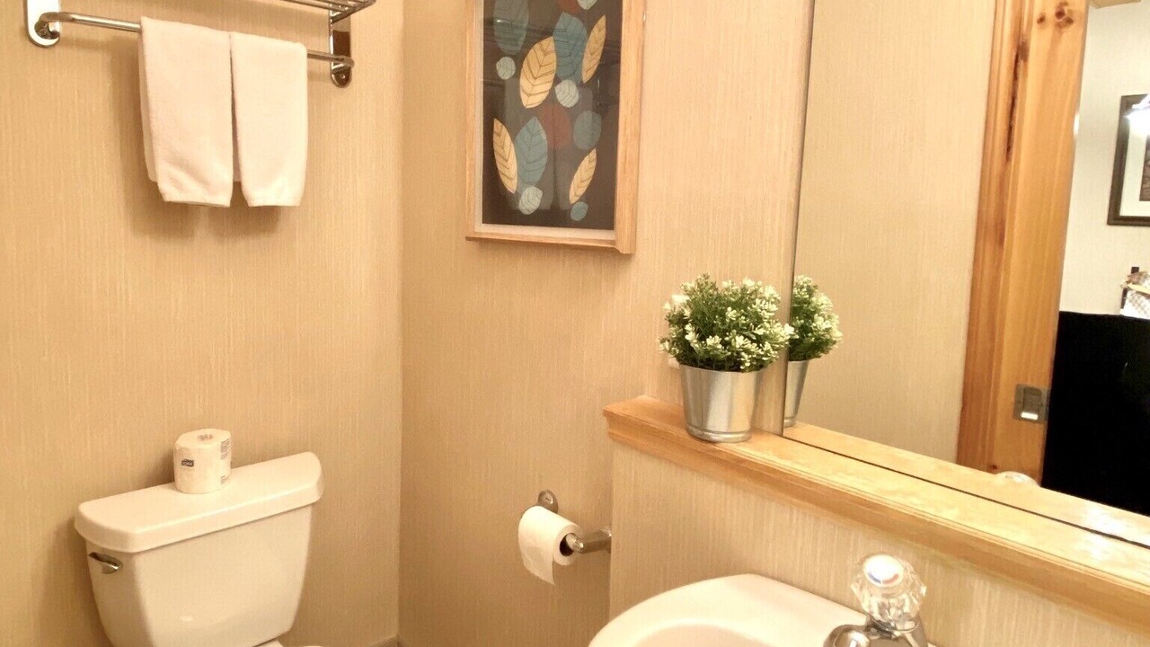 Photo of Bathroom in Harvie Heights