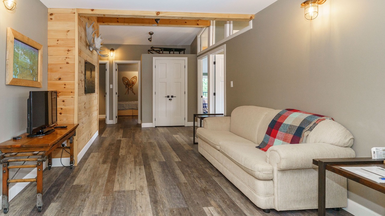 Photo of Livingroom in Utterson
