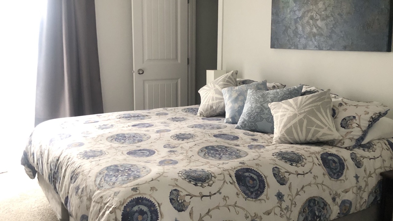 Photo of Bedroom in Wabamun