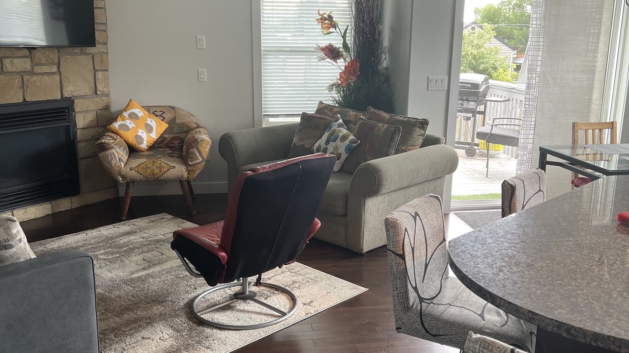 Photo of Livingroom in Wabamun