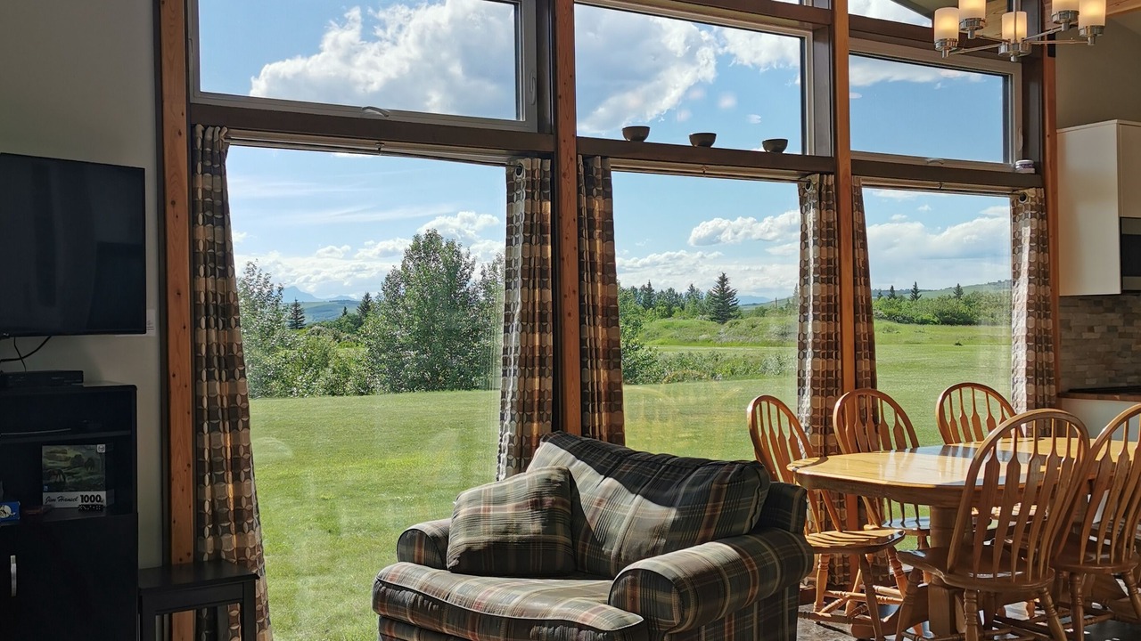 Photo of Livingroom in Calgary