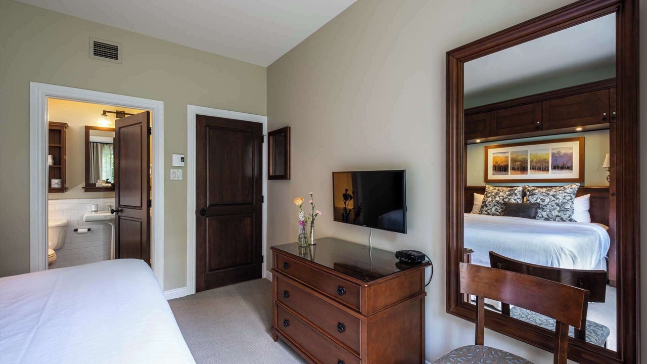 Photo of Bedroom in Mont-Tremblant