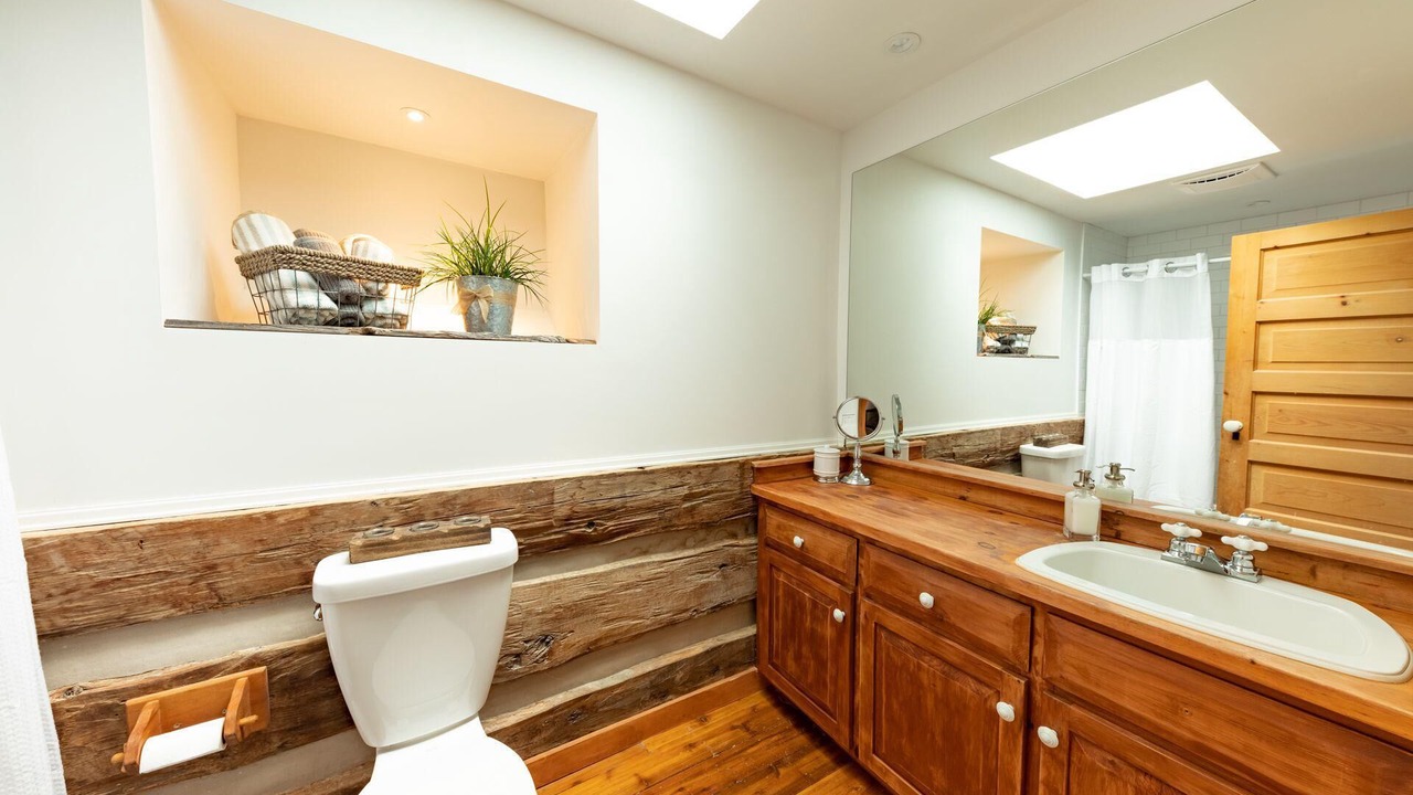 Photo of Bathroom in Clearview