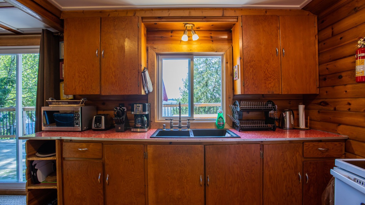Photo of Kitchen in Kawartha Lakes