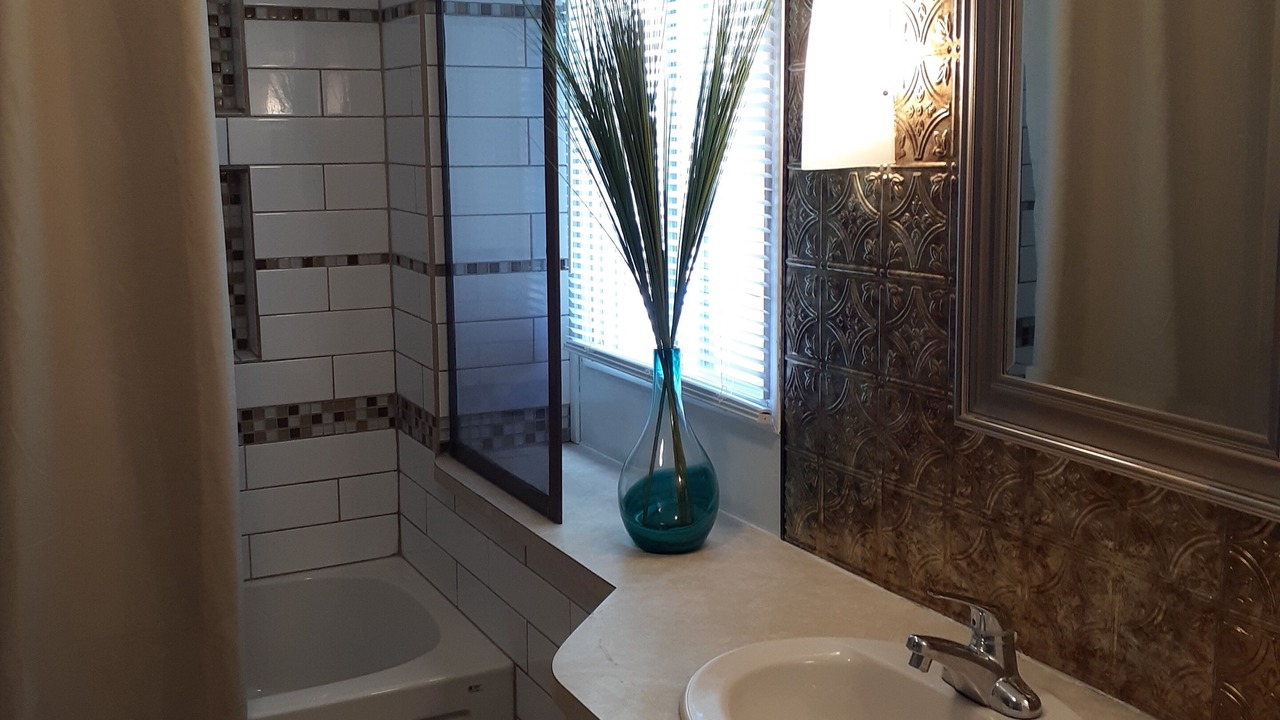 Photo of Bathroom in Maple Creek