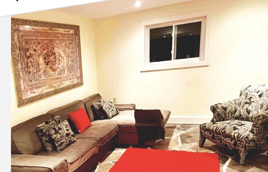 Photo of Livingroom in Chatsworth