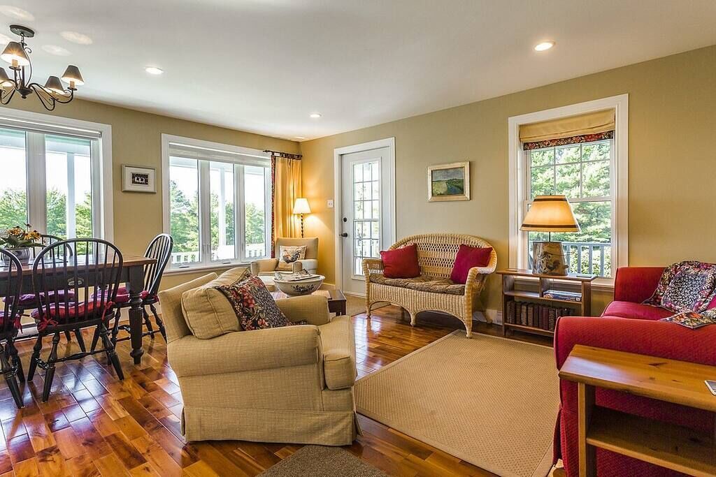 Photo of Livingroom in Lac-Brome