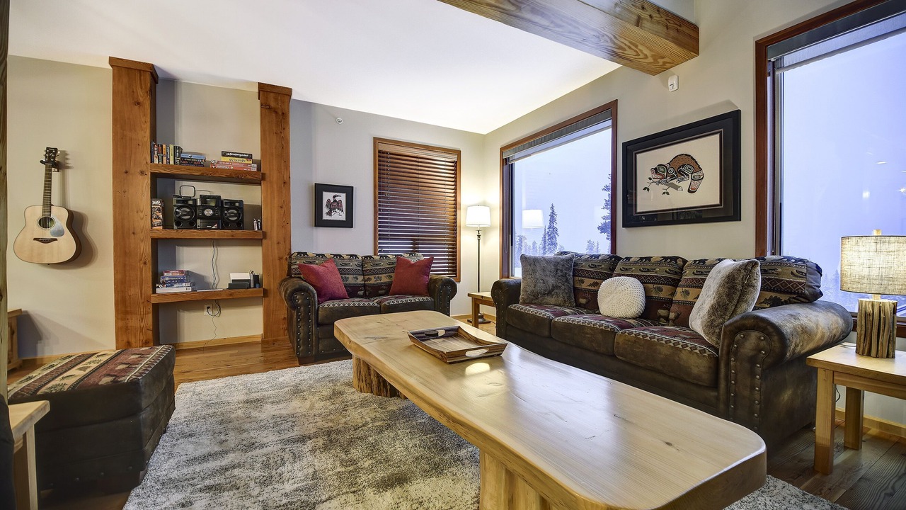Photo of Livingroom in Snow Pine Estates