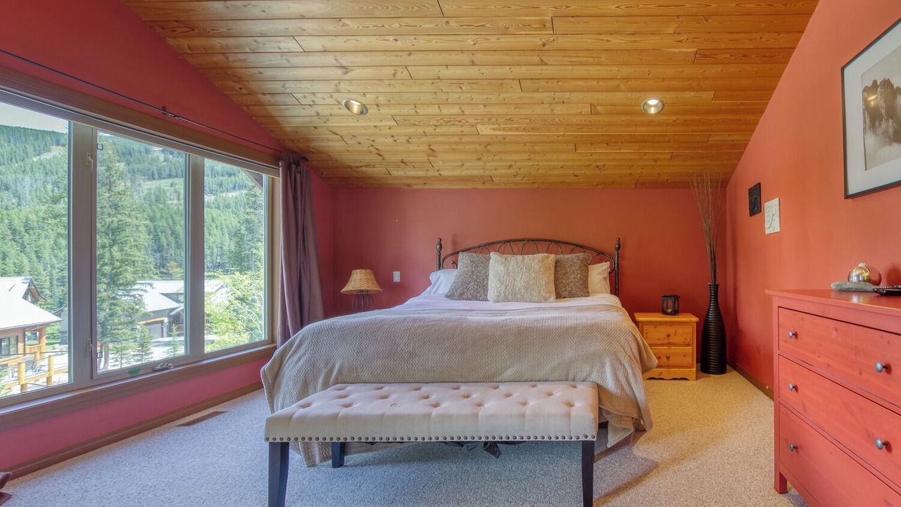 Photo of Bedroom in Forest Ridge Estates