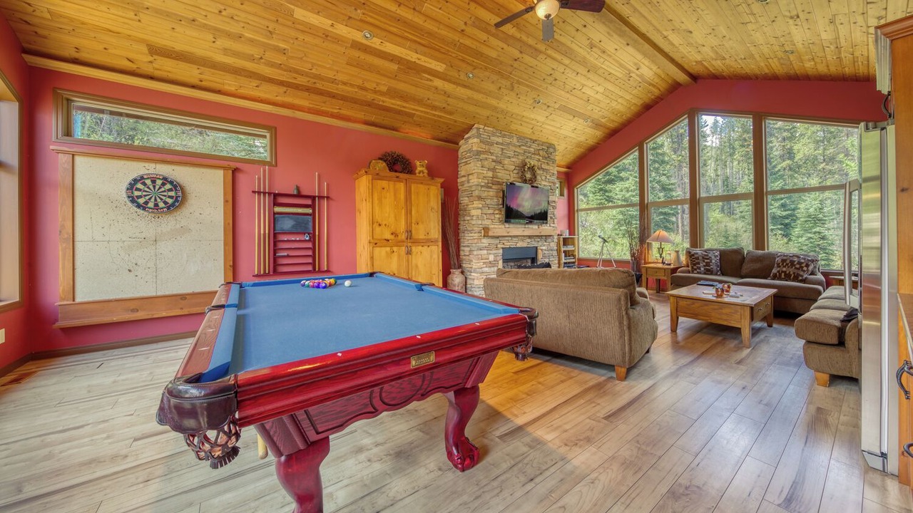 Photo of Livingroom in Forest Ridge Estates