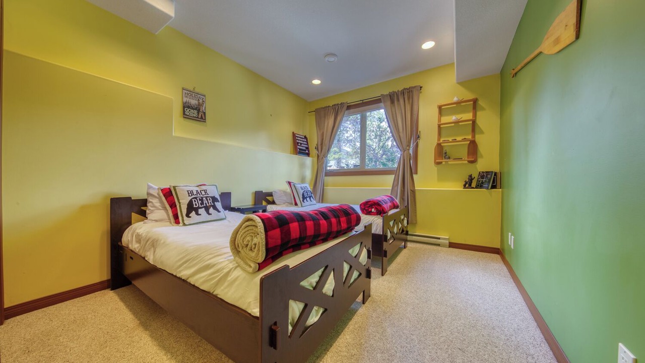 Photo of Bedroom in Forest Ridge Estates