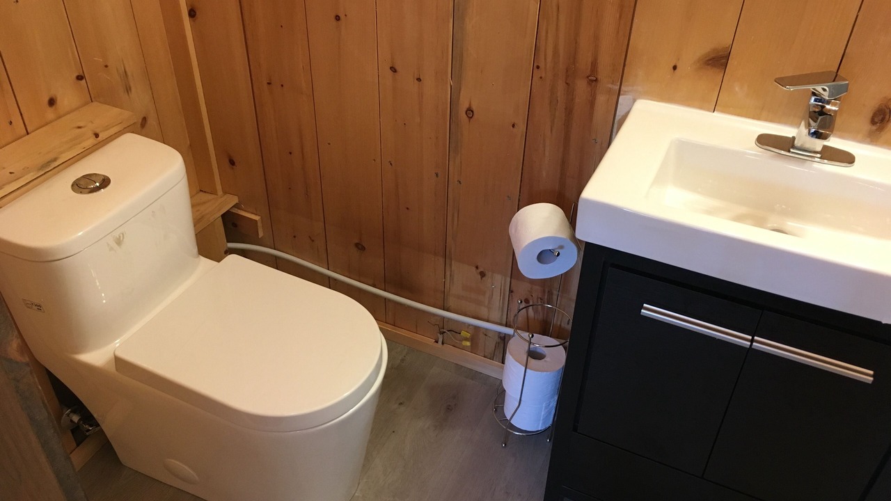 Photo of Bathroom in Algonquin Highlands