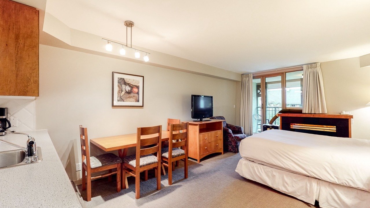 Photo of Bedroom in Whistler Village