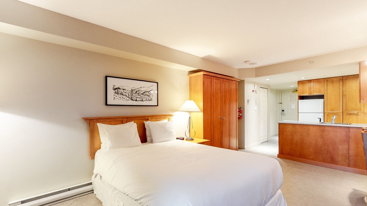 Photo of Bedroom in Whistler Village