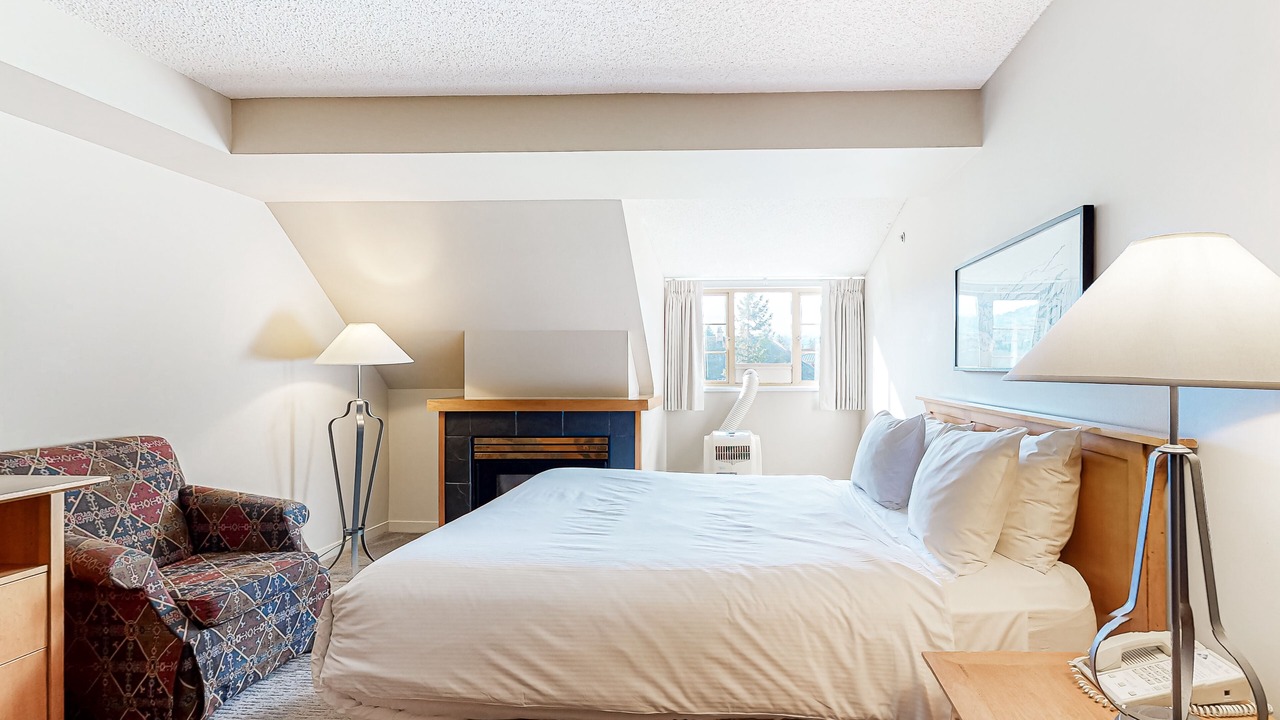Photo of Bedroom in Whistler Village