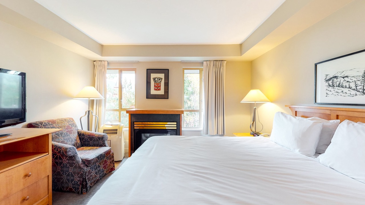 Photo of Bedroom in Whistler Village