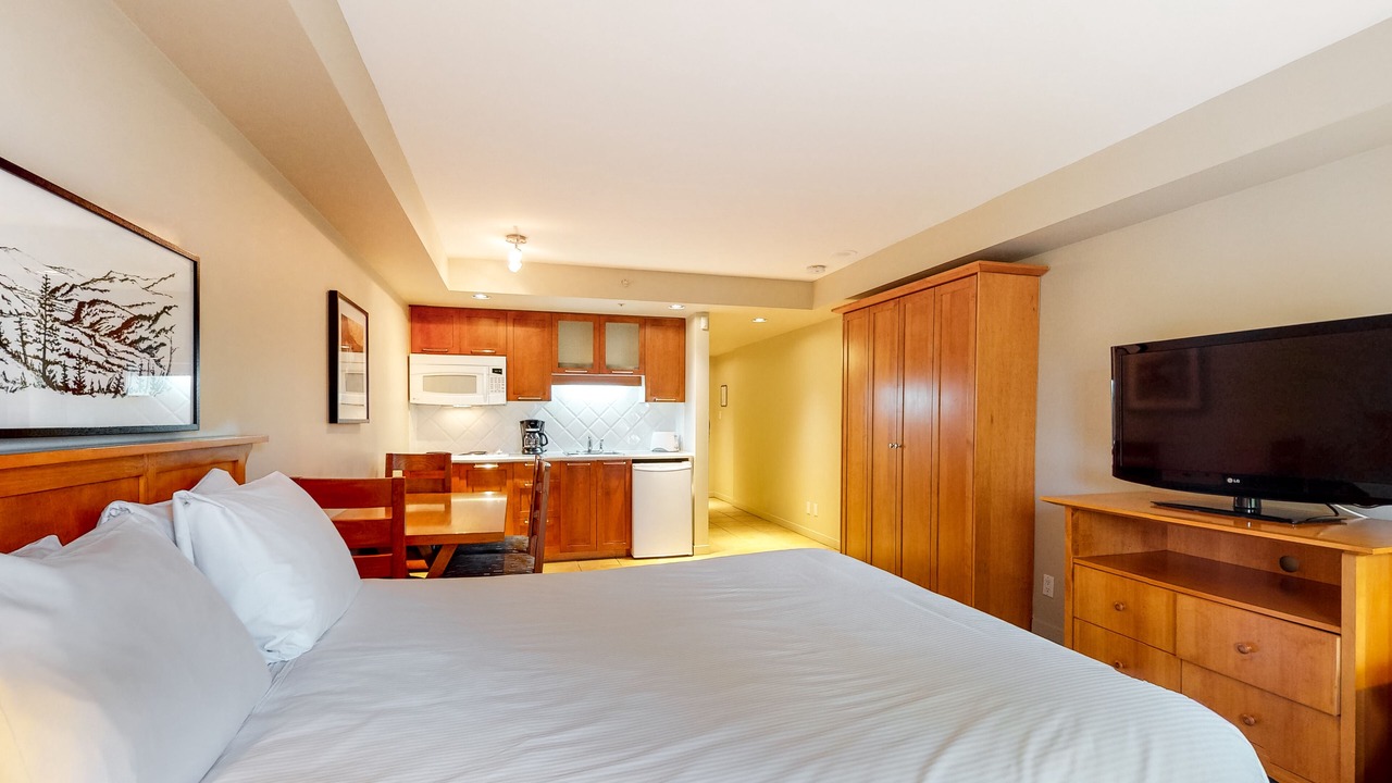 Photo of Bedroom in Whistler Village